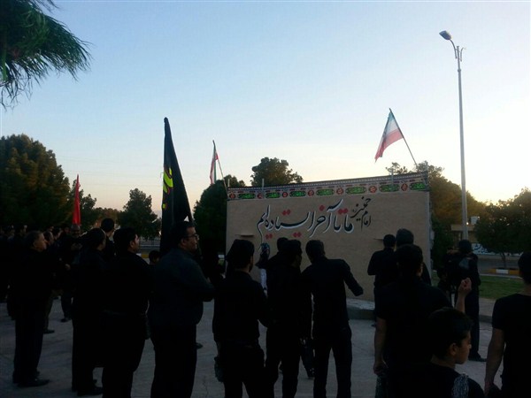 عزاداری عاشقان حسینی در جوار قبور شهدا گمنام + عکس