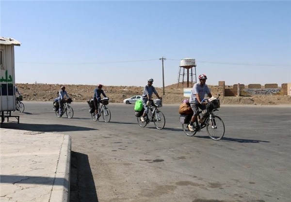 بازگشت دوچرخه سواران زرندی از مشهد مقدس
