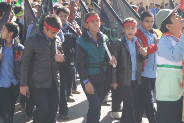 گزارش تصویری راهپیمایی مراسم یوم الله ۱۳ آبان در زرند