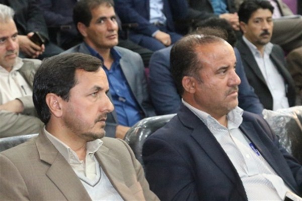 تقدیرمهندس علیزاده مدیر کل ارشاد استان کرمان از شهردار زرند تقدیرمهندس علیزاده مدیر کل ارشاد استان کرمان از شهردار زرند
