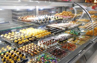 برگزاری جشنواره غذاها و شیرینی‌های سنتی ۱۷ اسفند در زرند