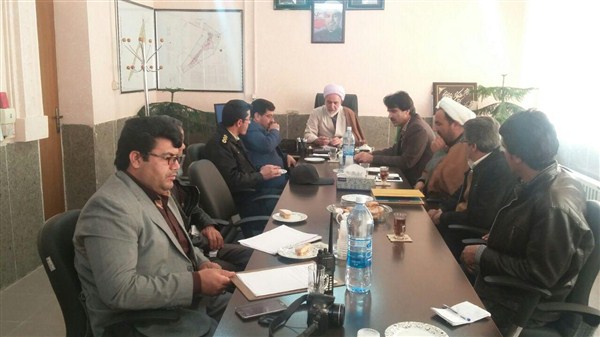 ملت ایران عزتش در استقلال آزادی و جمهوری اسلامی است که این هم مرهون فداکاری شهدا و امام راحل است