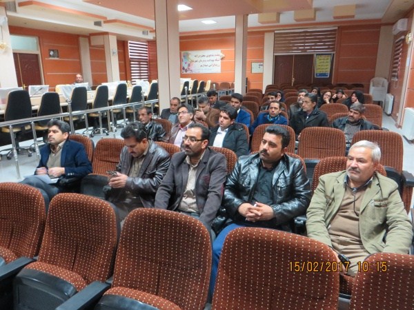 جلسه توجیهی پذیرش بهورز در مرکز بهداشت زرند برگزار شد