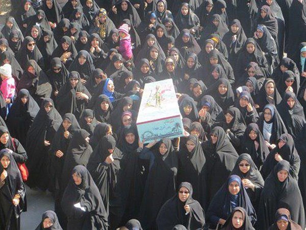 حجت الاسلام جمشیدی راد : امروز پیام شهدا این است که رهبری را فراموش نکنید وبا بصیرت در مسیر شهیدان حرکت کنید