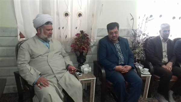 انسانی مثمرثمر است که علم ودین داری همراه هم داشته باشد