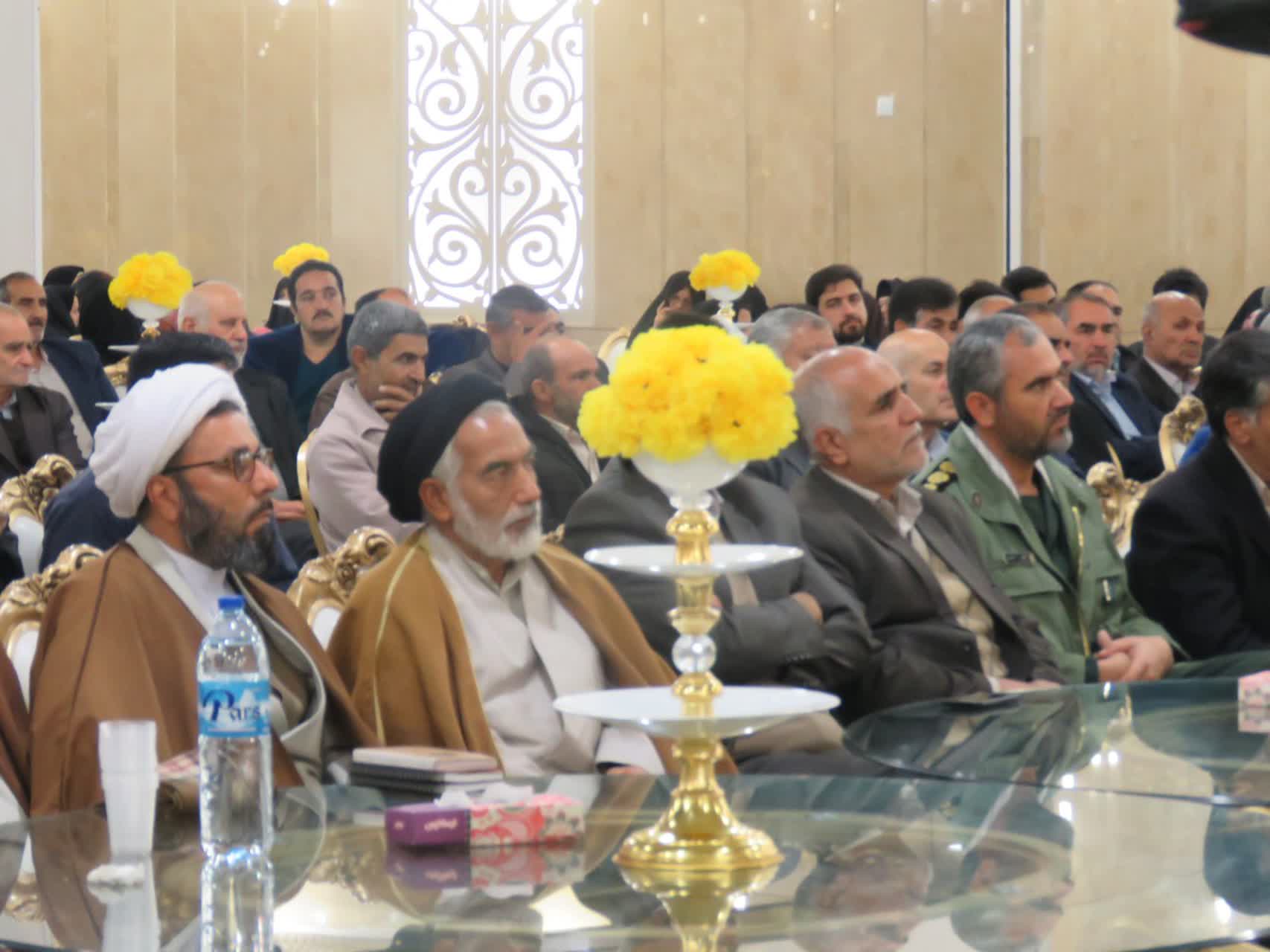 همایش خانوادگی پیشکسوتان نیروهای مسلح زرند