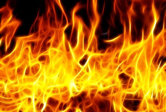 آتش‌سوزی منزل مسکونی در شهرستان زرند ۵ مصدوم داشت