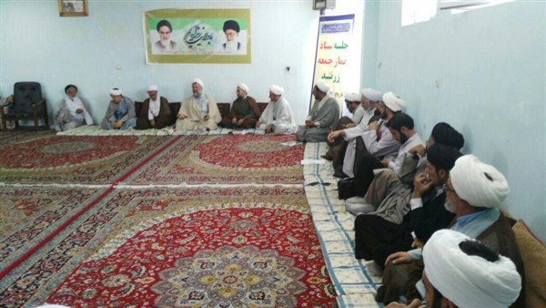 ابراهیمی امام جمعه زرند :روحانیون بازوان امام جمعه هستند