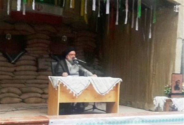 عدالت محوری و مبارزه با تبعیض یادگار شهیدان است