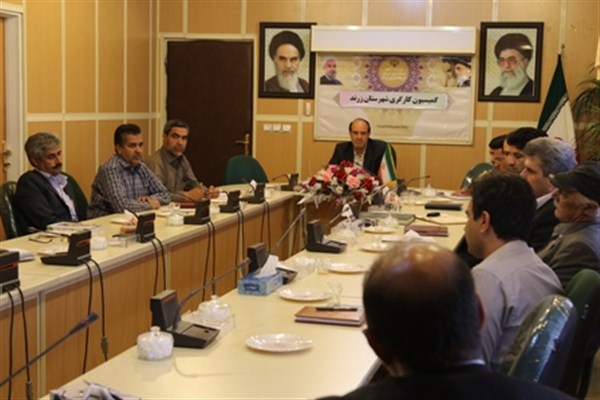 همه ما در برابر حق و حقوق کارگران و صیانت از این قشر زحمتکش مسئولیم