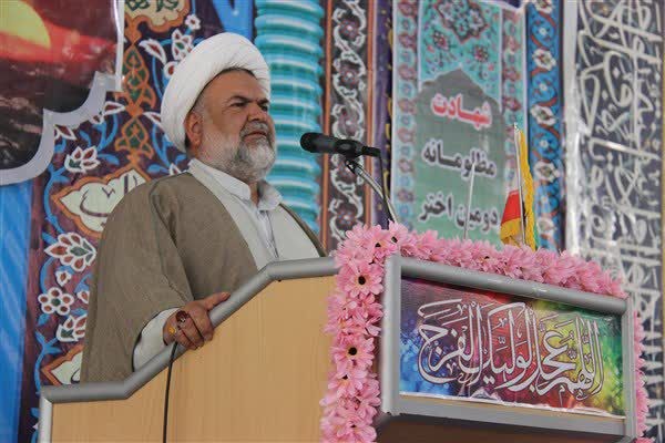 پیاده روی اربعین یک مانور برای عظمت شیعه ومعرفی اهلبیت به جهانیان است/عده ی ازیاران امام (ره) که امریکا ستیز بودند در اول انقلاب امروز امریکا ستایش شدند وبرای امریکا آغوش باز کردند
