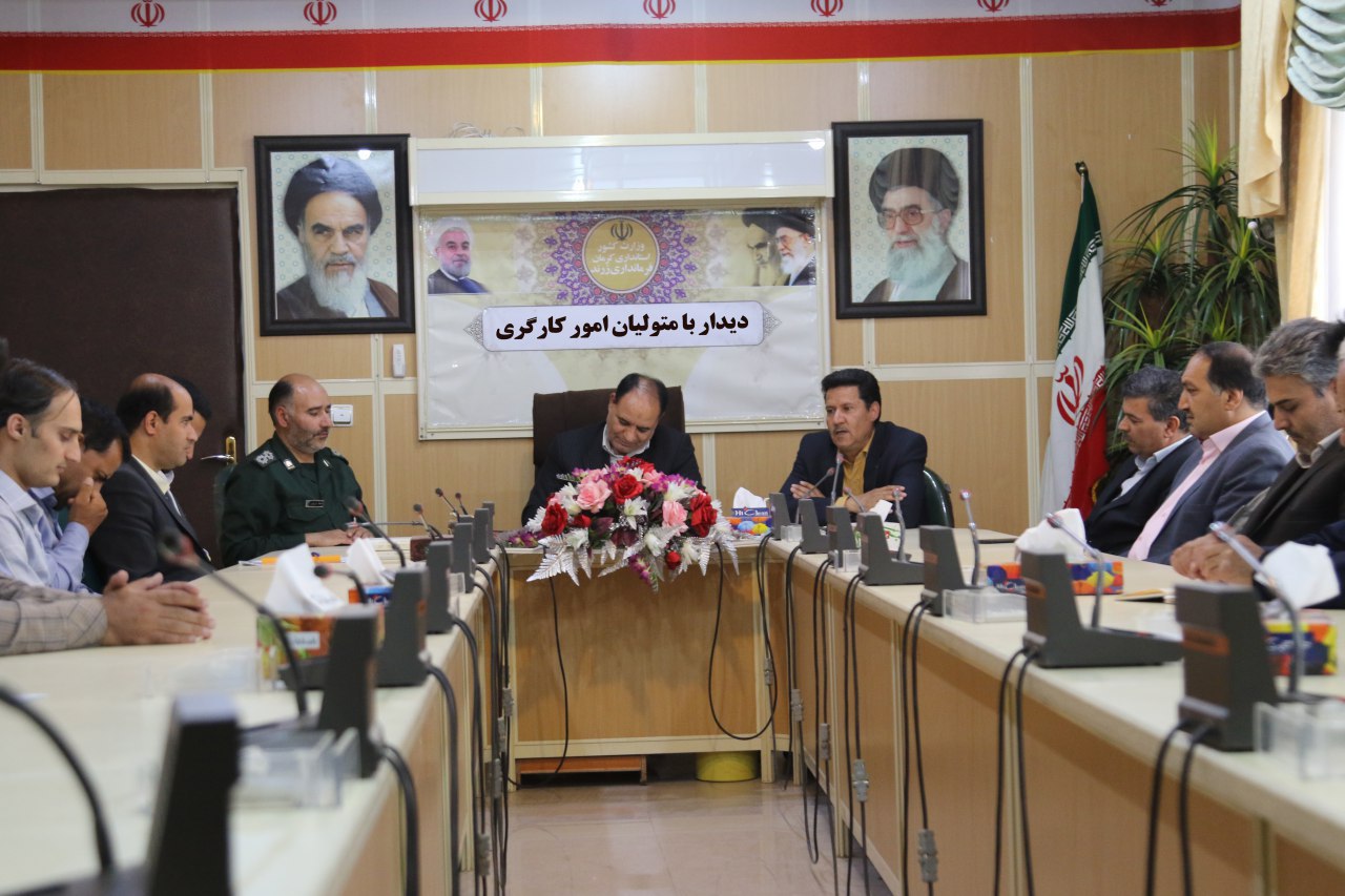 کارگران بازوان حرکت جامعه به سوی رشد، تعالی و شکوفایی هستند