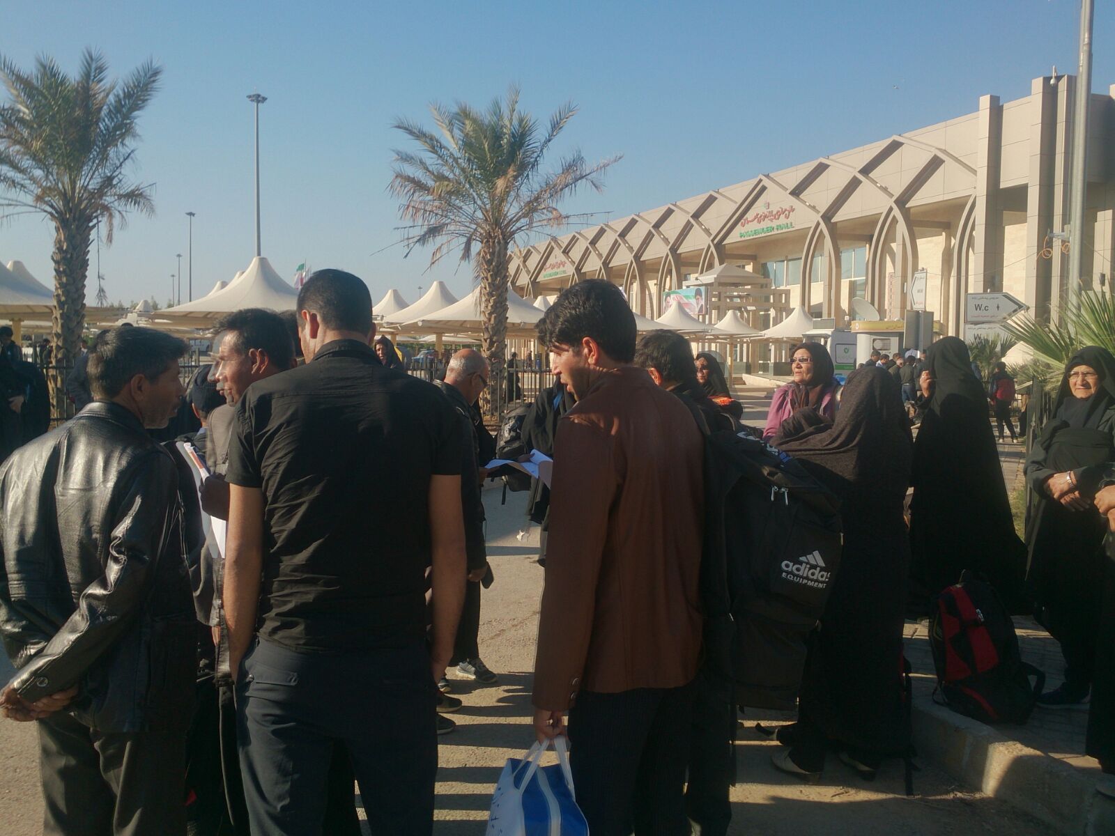 تصاویر اولین کاروان پیاده کربلا از شهرستان زرند