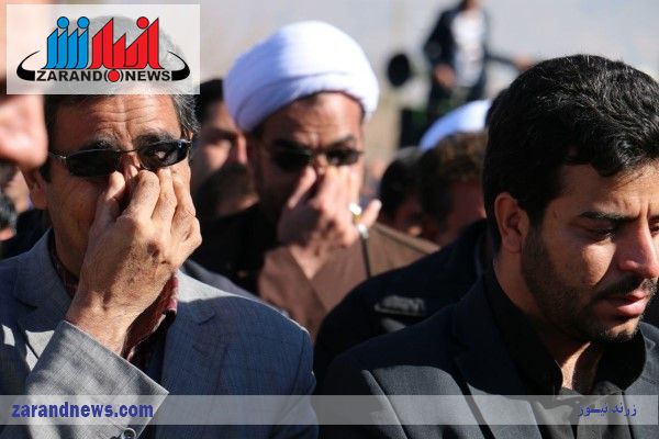 گزارش تصویری دوم از وداع باشکوه مردم با پیکر سرهنگ پاسدارعباس ایزدی فرمانده سپاه کوهبنان در زرند