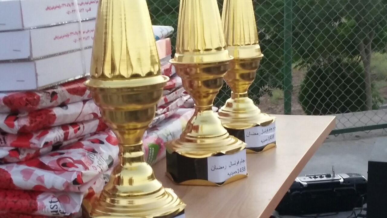 تیم فوتسال شهید جوکار مقام نخست جام رمضان روستای حمیدیه