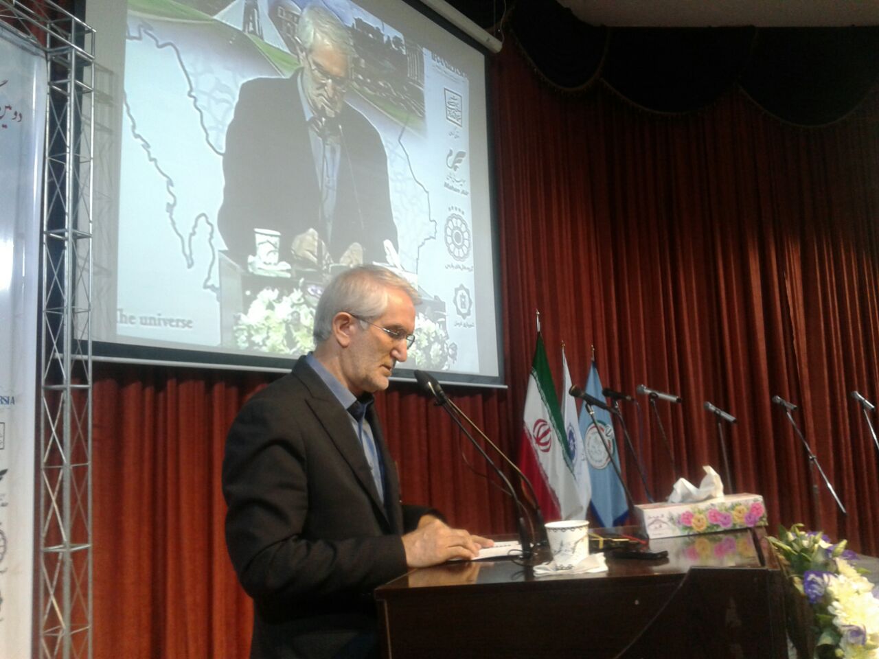 درآمد ورود هر گردشگر خارجی = 30 بشکه نفت/لزوم توجه به توریست درمانی در استان کرمان