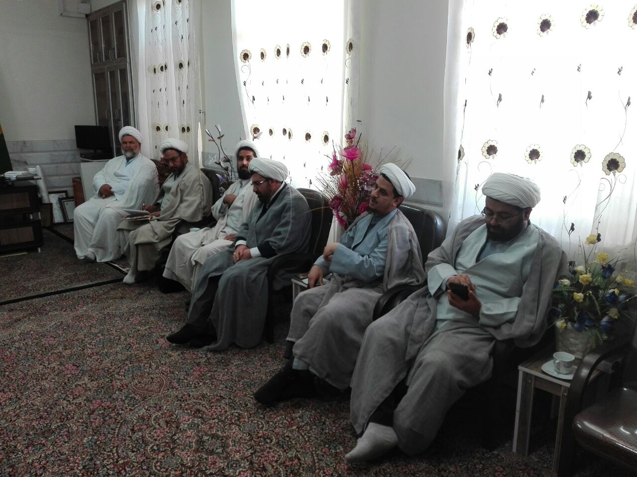 دشمنان همه جانبه بر علیه جوانان این مرز بوم نقشه کشیده اند