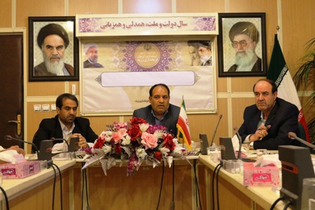 فرماندار زرند خواستار رفع مشکلات کارگران شاغل در مجموعه های صنعتی و معدنی شد