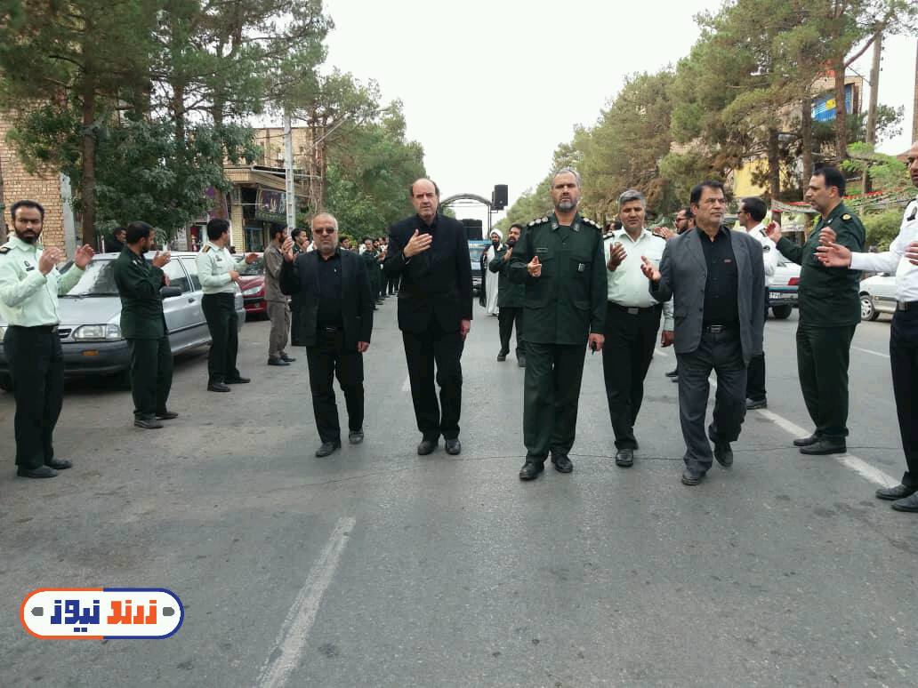 مراسم عزاداری مشترک نیروهای نظامی وانتظامی در زرند برگزار شد مراسم عزاداری مشترک نیروهای نظامی وانتظامی در زرند برگزار شد