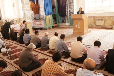 سخنرانی فرماندار زرند در پنجمین روز از هفته دولت / گزارش کامل فرماندار زرند از برنامه ها و فعالیتهای یک ساله زرند