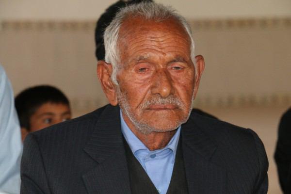 خیرین الگوهایی از یک انسان به معنای واقعی کلمه هستند