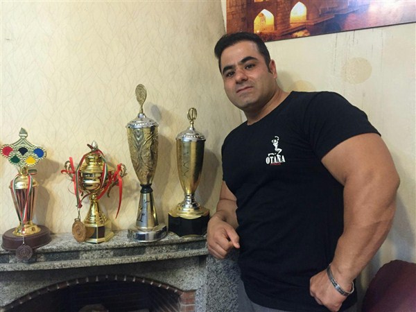 ورزشکار مجتمع سنگ اهن جلال اباد، قویترین مرد استان شد
