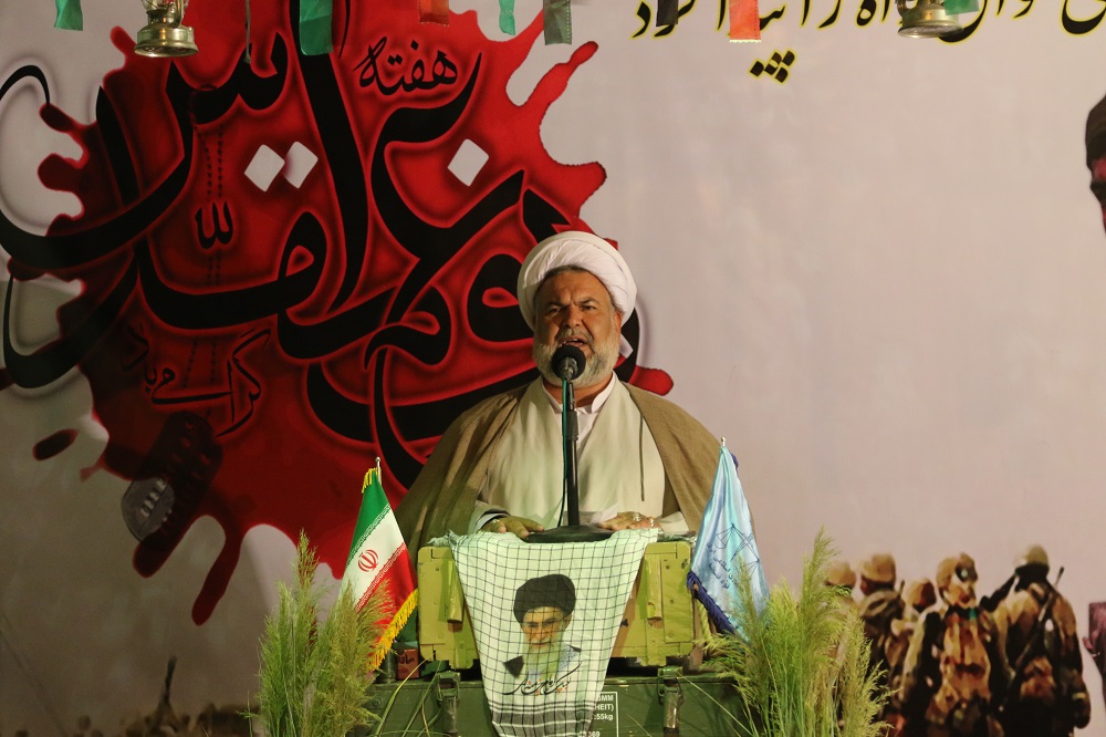 تجلیل از خانواده های معظم شهدا و ایثارگران دادگستری زرند