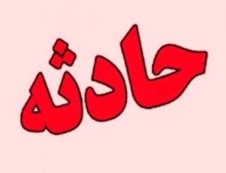 آتش نشانان زرندی جان شهروندی گرفتار در دل آتش را نجات دادند