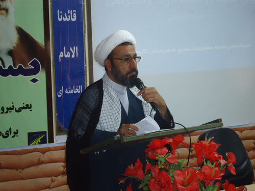 ما باید نهضت روشنگری حضرت زهرا (س) را ادامه دهیم