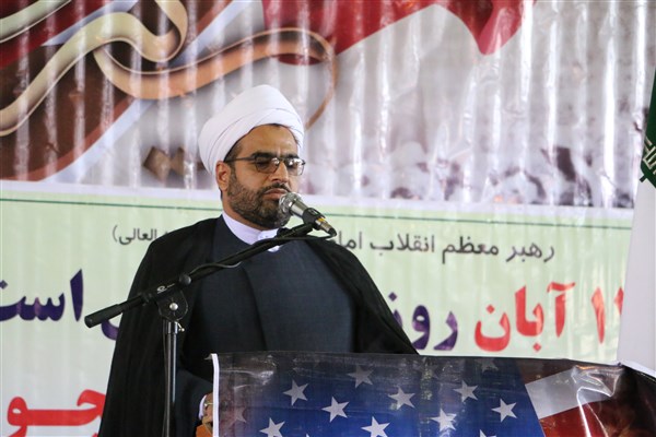 انقلابی باشید و انقلابی بمانید