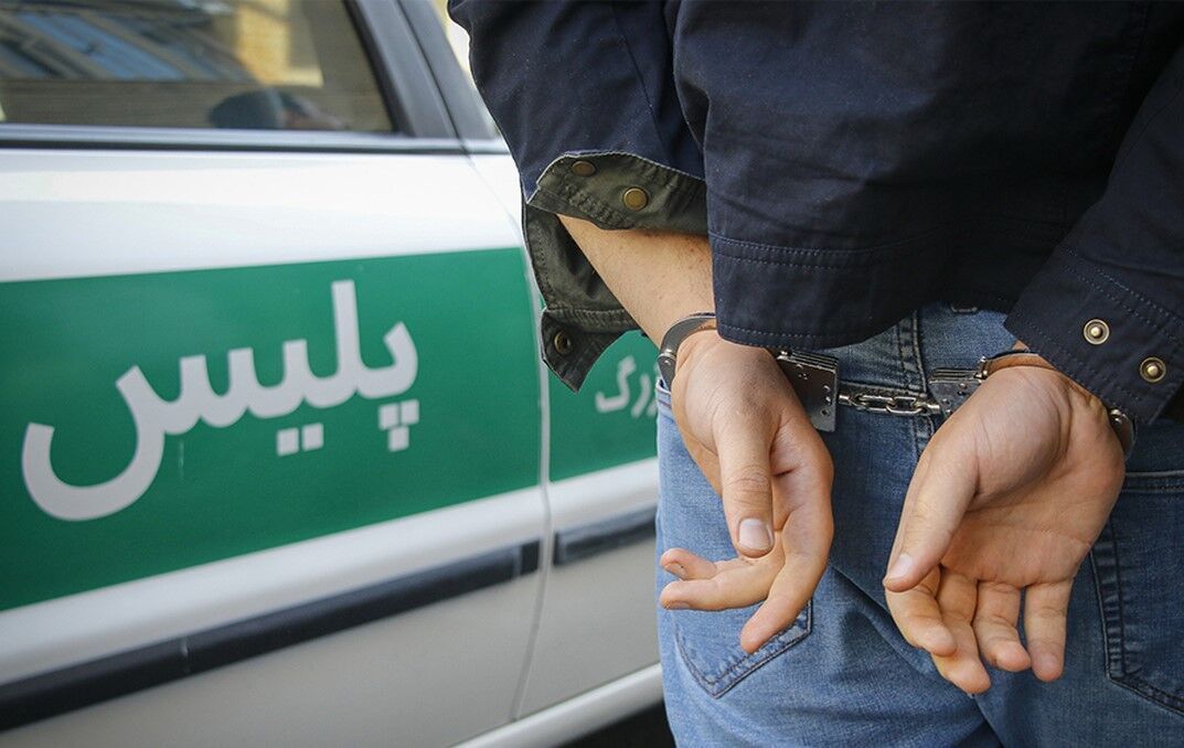 دستگیری ۲ سارق منزل با کشف ۱۲ مورد سرقت در زرند