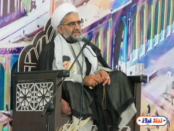 عزادار امام حسین(ع) باید سیاسی باشد